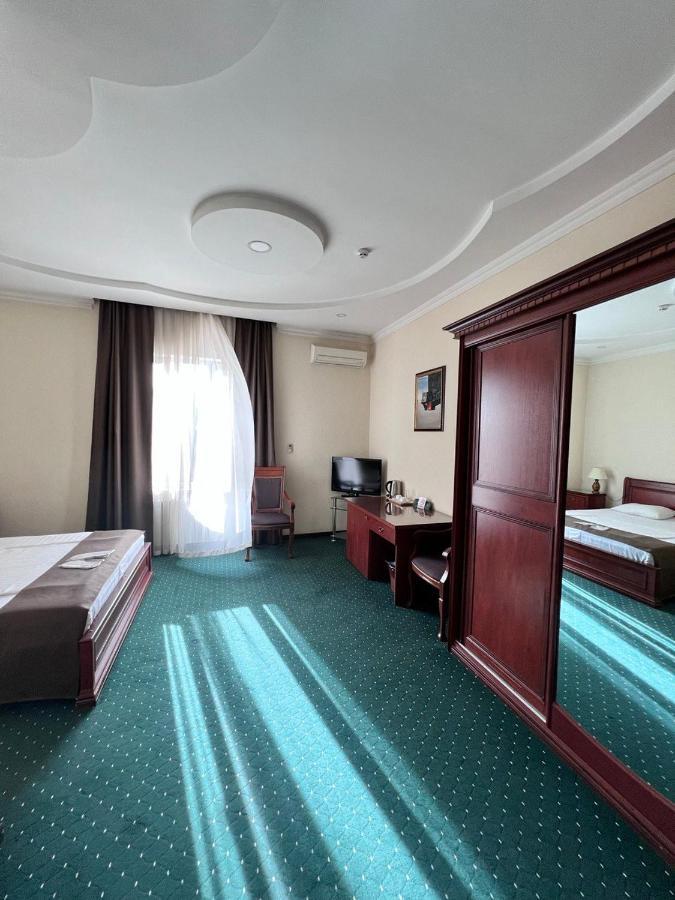 Grand Nur Hotel Tasjkent Eksteriør billede